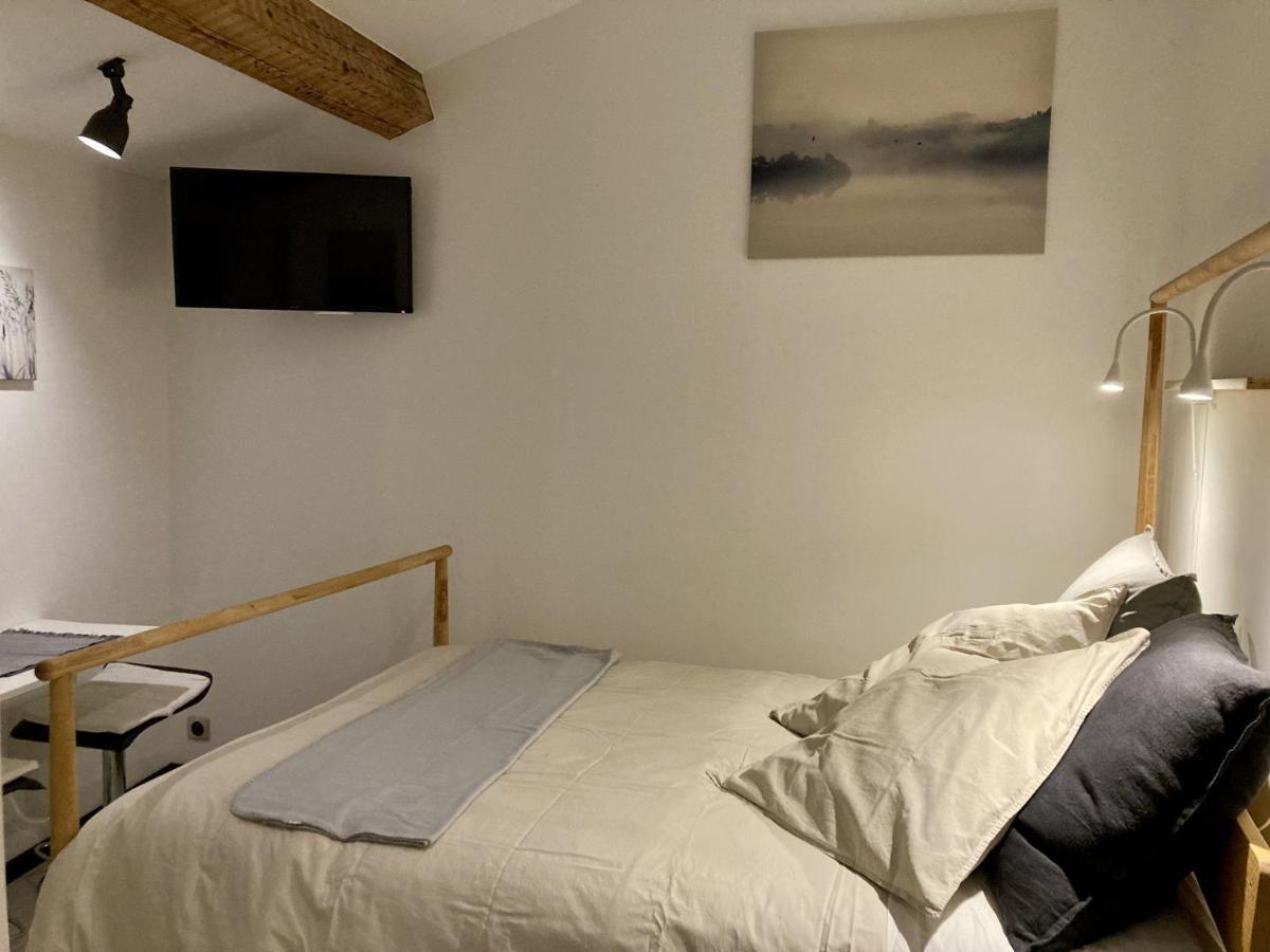 Aux 4 Logis Appart-Hotel - Studio Le Roof - Une Vue Splendide - Petit Dejeuner Inclus 1Ere Nuit Foix Luaran gambar